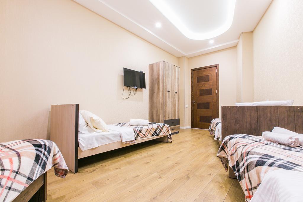 Sweet Home 3 At Freedom Square Тбилиси Екстериор снимка